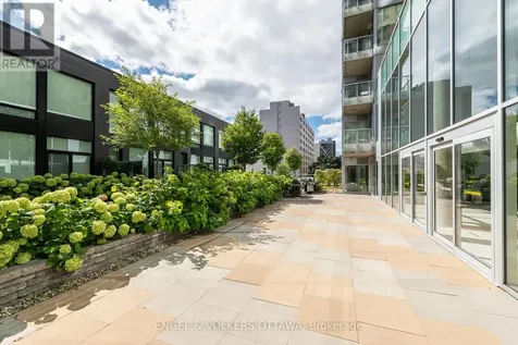 40 Nepean Street Ottawa ON K2P 0X5