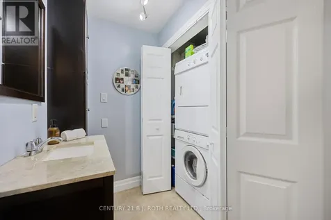 10 Allen Drive North Wasaga Beach ON L9Z 1K5