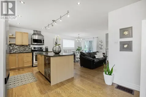 10 Allen Drive North Wasaga Beach ON L9Z 1K5