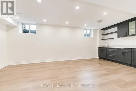 23 Mallery Street Richmond Hill ON L4S 0H7