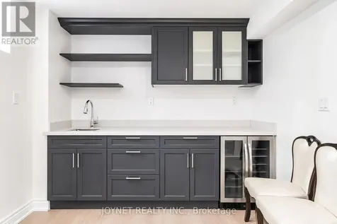 23 Mallery Street Richmond Hill ON L4S 0H7