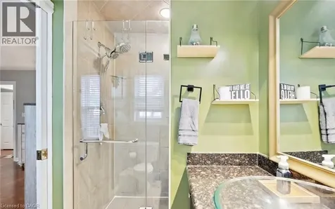 996 Beach Boulevard Hamilton ON L8H 6Z4