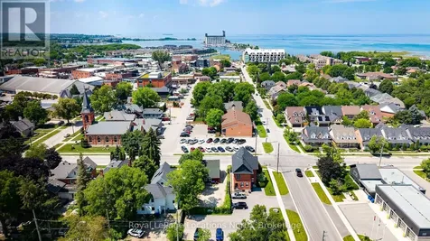 120 Ontario Street Collingwood ON L9Y 1M3