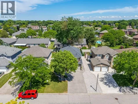 1376 Lakeview Avenue Windsor ON N8P 1K7