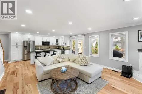1376 Lakeview Avenue Windsor ON N8P 1K7