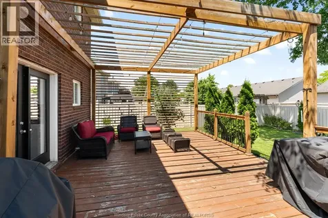 1376 Lakeview Avenue Windsor ON N8P 1K7
