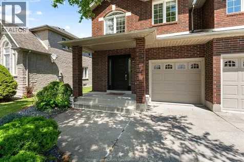 1376 Lakeview Avenue Windsor ON N8P 1K7