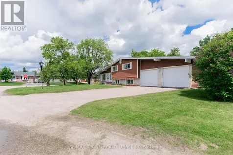 11 Kent Place Kapuskasing ON P5N 2Y9