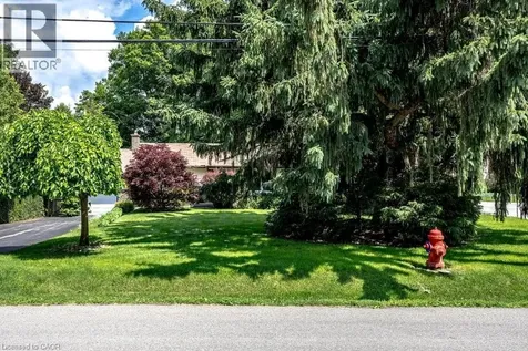 803 Montgomery Drive Ancaster ON L9G 3H6