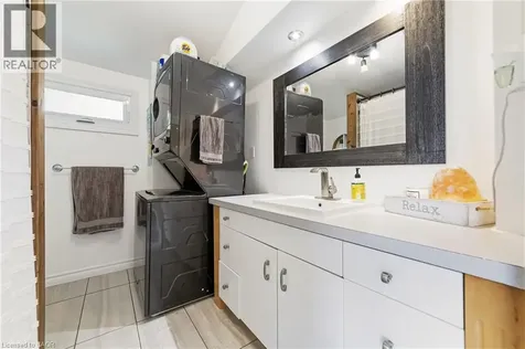 425 Ross Avenue Dunnville ON N1A 2S2