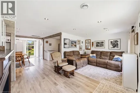 425 Ross Avenue Dunnville ON N1A 2S2