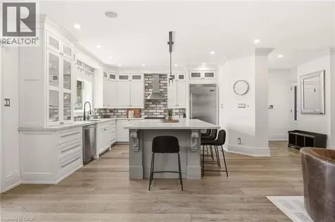 336 Newbold Court Burlington ON L7R 2Y6