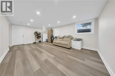 441 West 5th Street Hamilton ON L9C 3P5