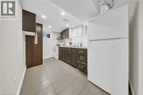 441 West 5th Street Hamilton ON L9C 3P5