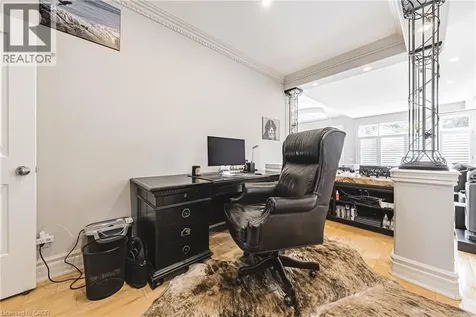 712 Highvalley Road Ancaster ON L9G 4E9