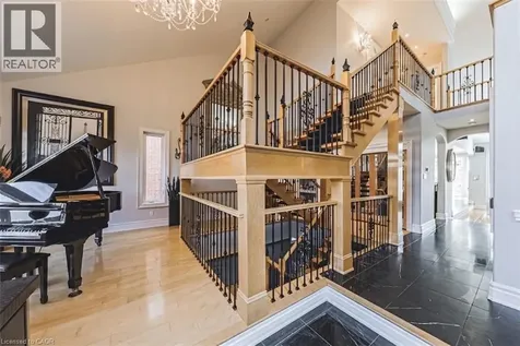 712 Highvalley Road Ancaster ON L9G 4E9