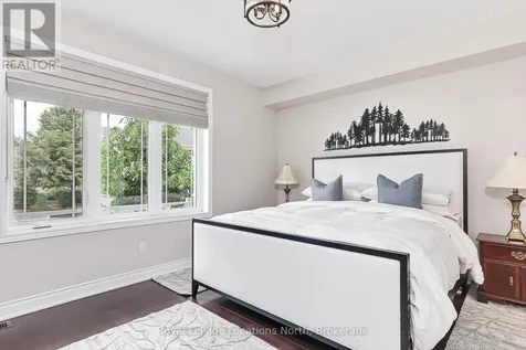 11 North Pine Street Collingwood ON L9Y 5L6