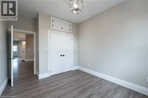 145 Wellington Street North Hamilton ON L8R 1N4