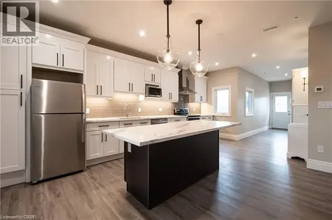 145 Wellington Street North Hamilton ON L8R 1N4