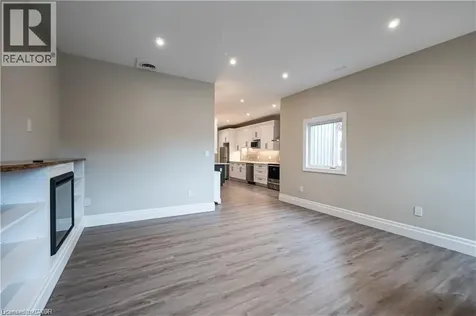 145 Wellington Street North Hamilton ON L8R 1N4