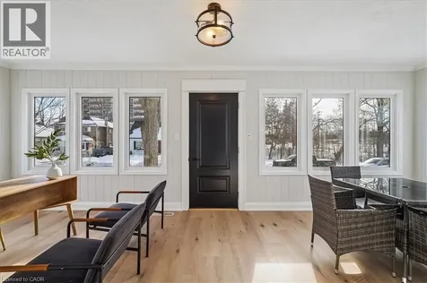 135 Deane Avenue Oakville ON L6K 1N2