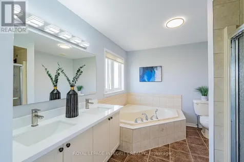 60 Wilderness Way Ottawa ON K2S 2E3
