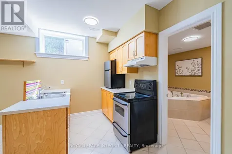 60 Wilderness Way Ottawa ON K2S 2E3