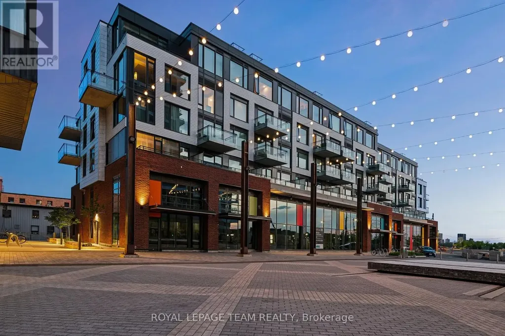 320 Miwate Private Ottawa ON K1R 0E1