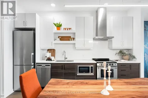 320 Miwate Private Ottawa ON K1R 0E1
