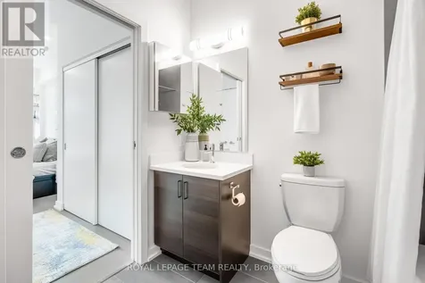 320 Miwate Private Ottawa ON K1R 0E1