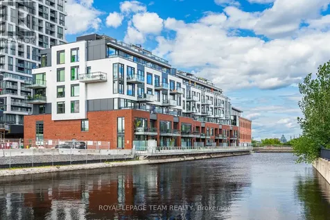 320 Miwate Private Ottawa ON K1R 0E1