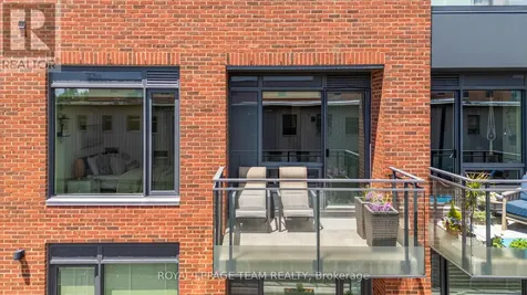320 Miwate Private Ottawa ON K1R 0E1