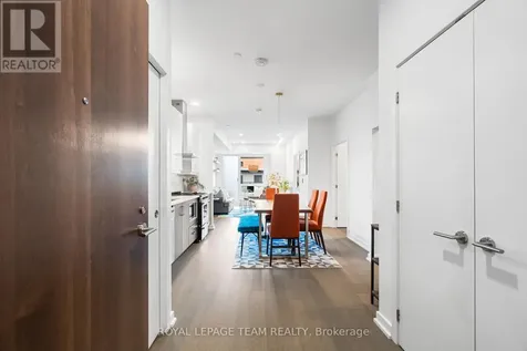 320 Miwate Private Ottawa ON K1R 0E1
