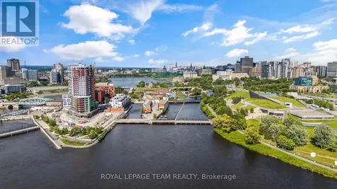 320 Miwate Private Ottawa ON K1R 0E1