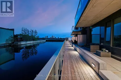 320 Miwate Private Ottawa ON K1R 0E1
