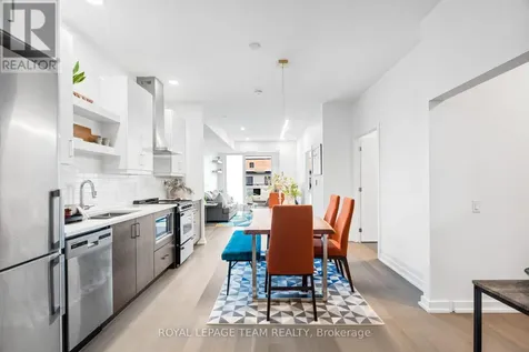 320 Miwate Private Ottawa ON K1R 0E1
