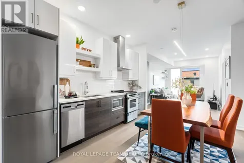 320 Miwate Private Ottawa ON K1R 0E1