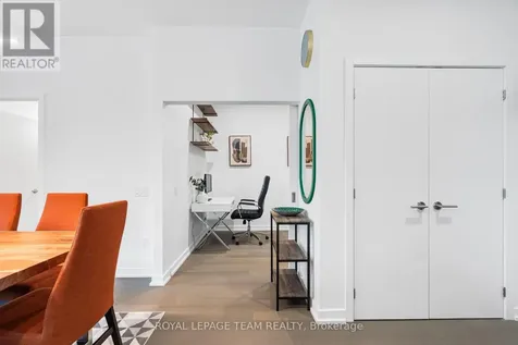 320 Miwate Private Ottawa ON K1R 0E1