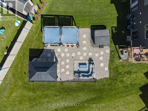 335 Grackle Street Ottawa ON K1X 0G6