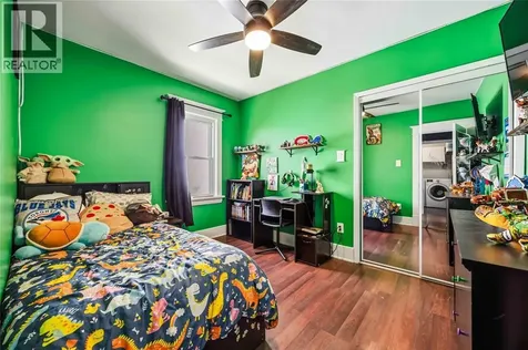 251 Harkness Street Sarnia ON N7T 3H5