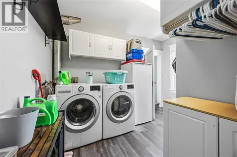 251 Harkness Street Sarnia ON N7T 3H5