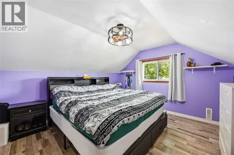 251 Harkness Street Sarnia ON N7T 3H5