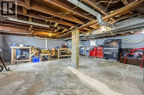 251 Harkness Street Sarnia ON N7T 3H5