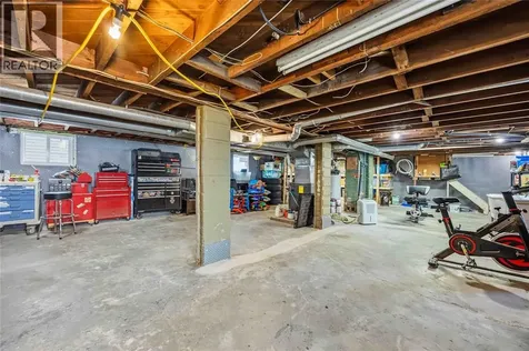 251 Harkness Street Sarnia ON N7T 3H5