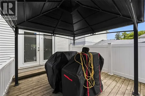 251 Harkness Street Sarnia ON N7T 3H5