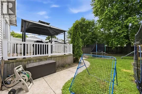 251 Harkness Street Sarnia ON N7T 3H5