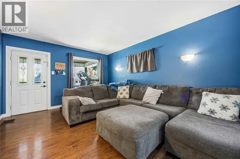 251 Harkness Street Sarnia ON N7T 3H5