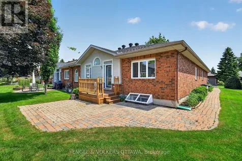 10 Waterthrush Crescent Ottawa ON K2M 2V2
