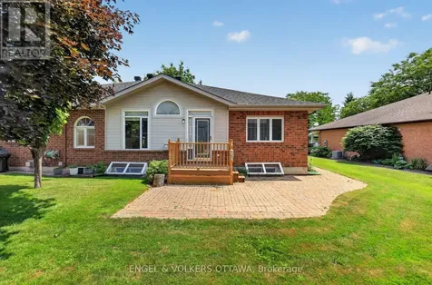 10 Waterthrush Crescent Ottawa ON K2M 2V2