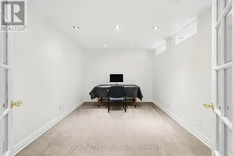 54 Fieldcrest Avenue Ottawa ON K2J 4Y8